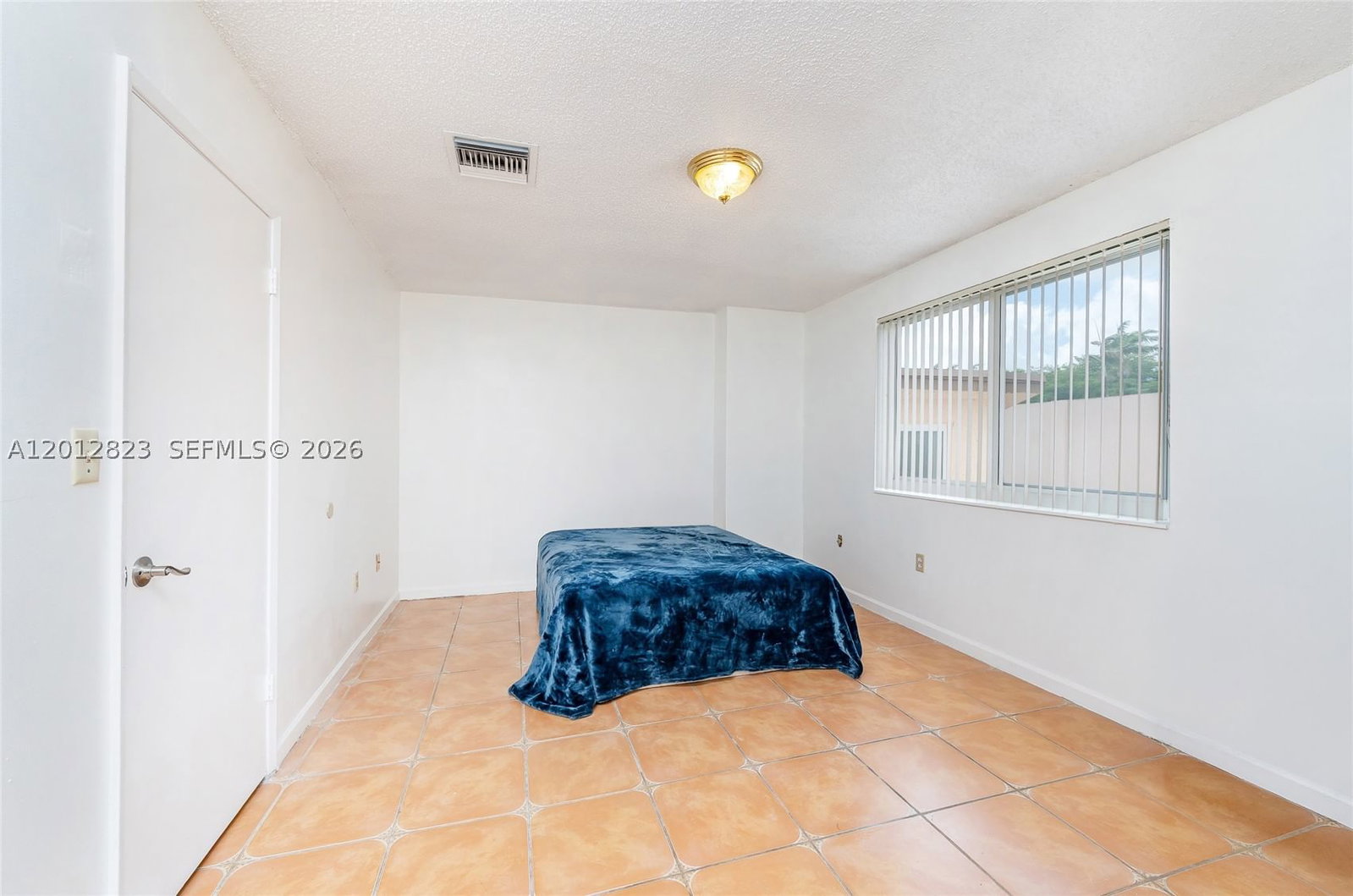 Real estate property located at 1007 106th Ave Cir, Miami-dade, Fontainebleau Park West V, Miami, FL