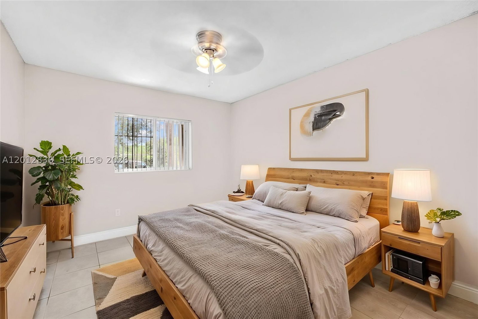 Real estate property located at 3690 56th Ave #903, Broward, Lakewood At Emerald Hills, Hollywood, FL