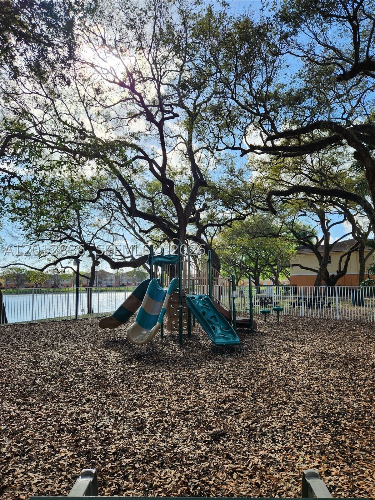 Real estate property located at 3690 56th Ave #903, Broward, Lakewood At Emerald Hills, Hollywood, FL
