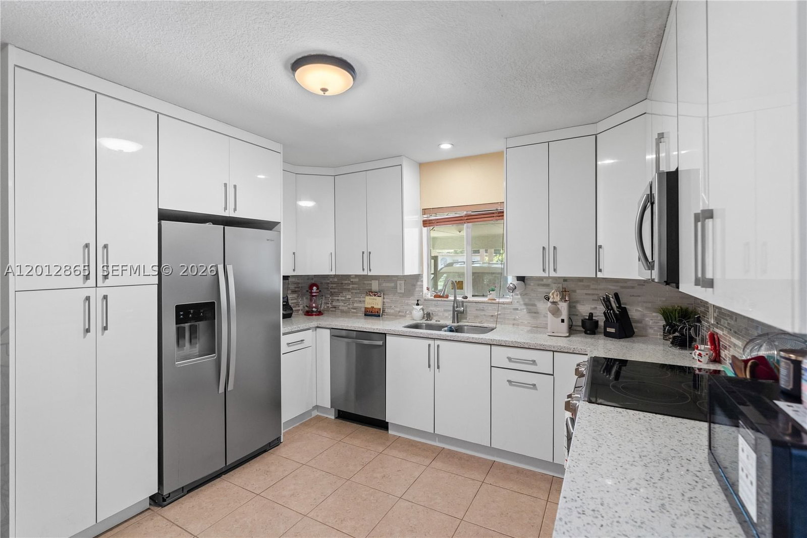 Real estate property located at 5300 30th Pl, Miami-dade, Glenwood Hgts, Miami, FL