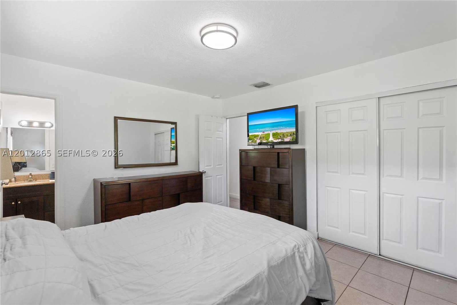 Real estate property located at 5300 30th Pl, Miami-dade, Glenwood Hgts, Miami, FL