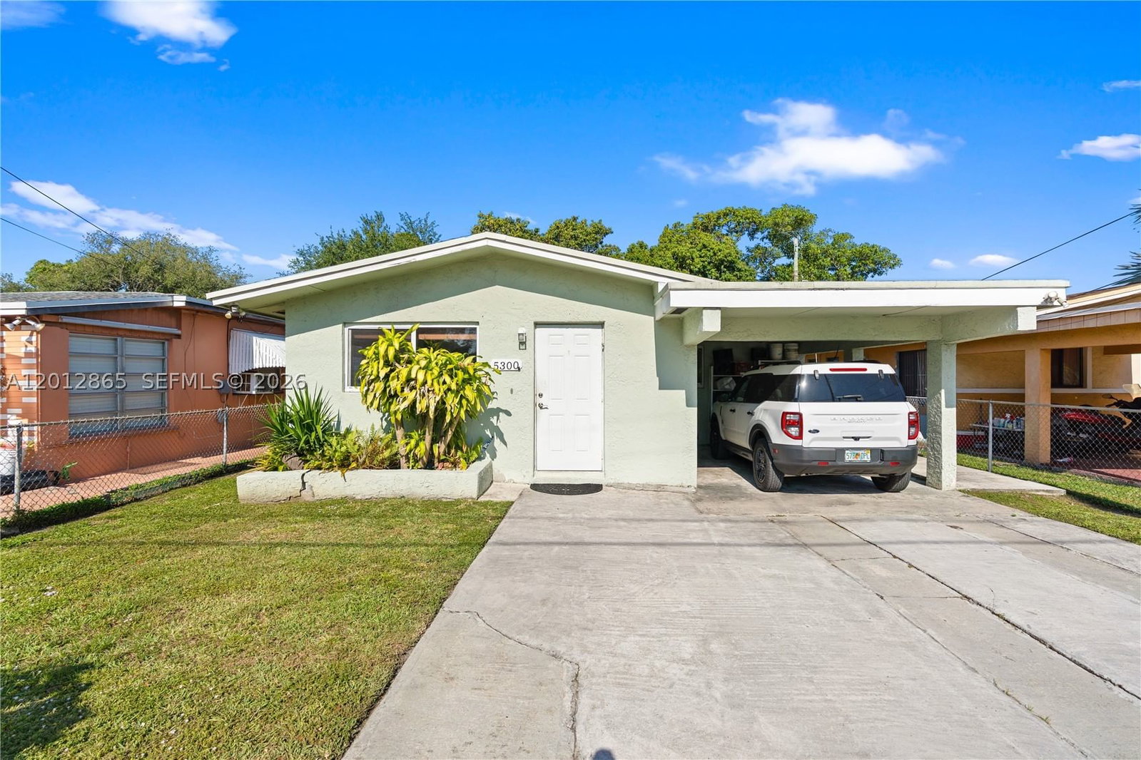 Real estate property located at 5300 30th Pl, Miami-dade, Glenwood Hgts, Miami, FL