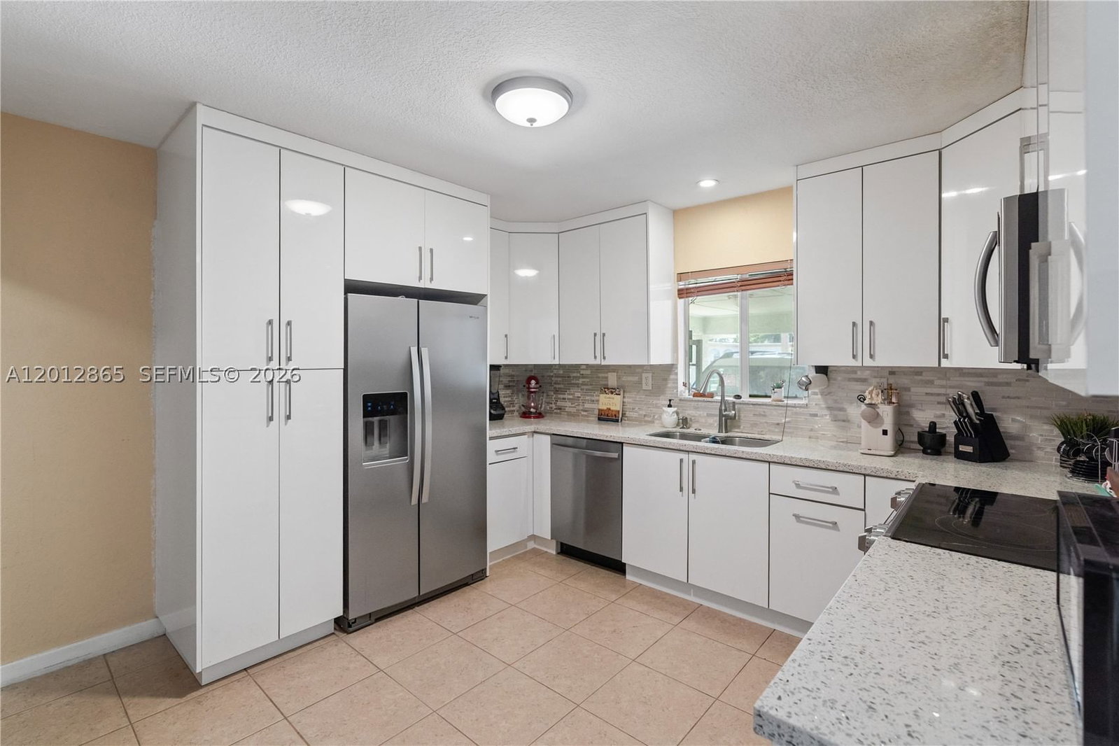 Real estate property located at 5300 30th Pl, Miami-dade, Glenwood Hgts, Miami, FL