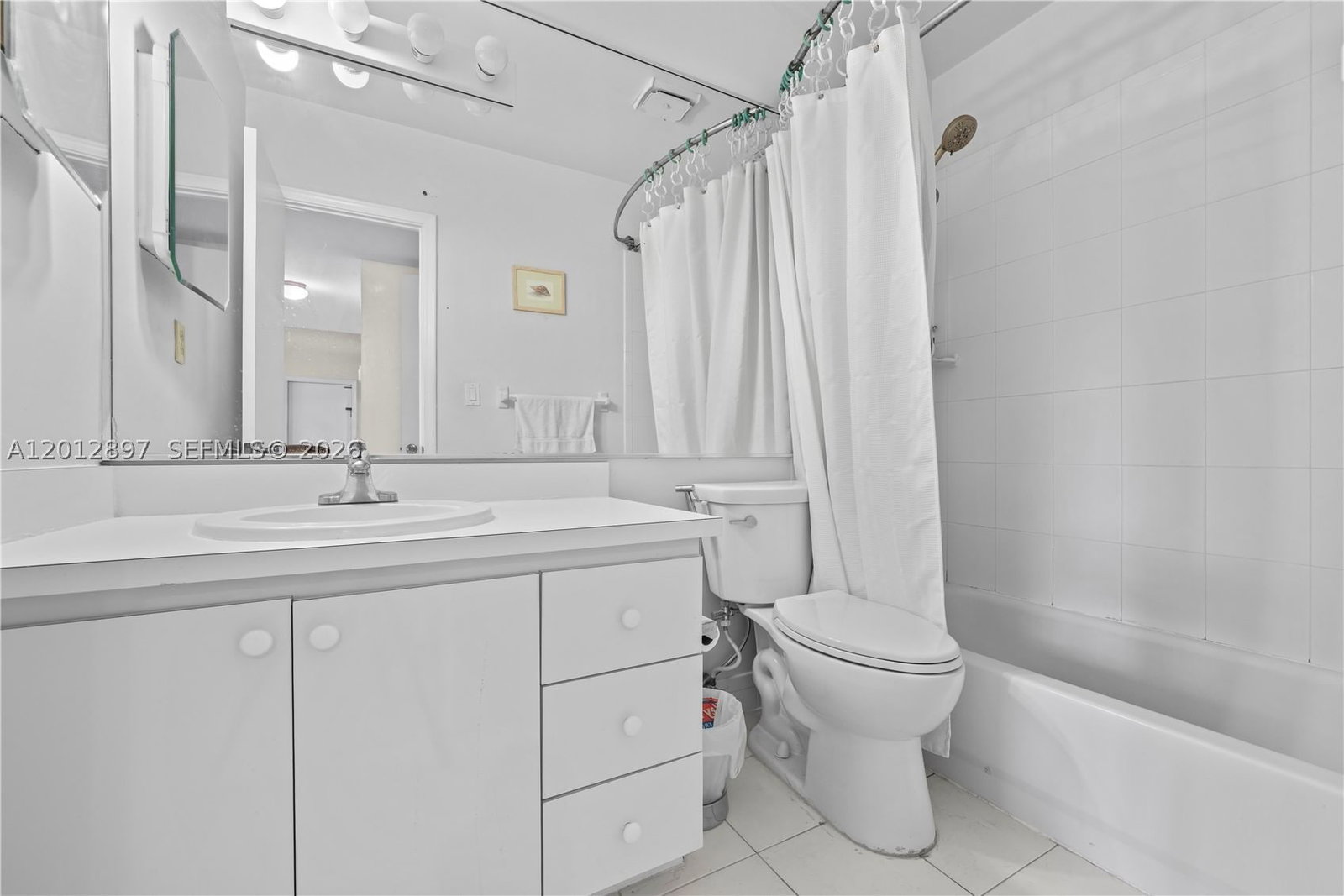 Real estate property located at 7829 Miller Dr B205, Miami-dade, Lakewood Villas Condo, Miami, FL