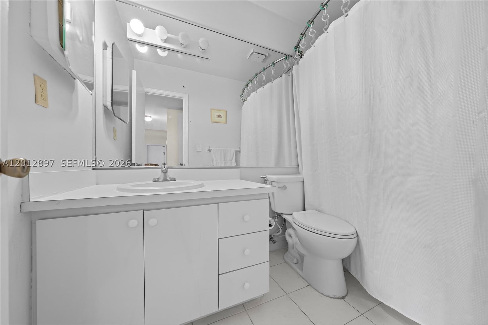 Real estate property located at 7829 Miller Dr B205, Miami-dade, Lakewood Villas Condo, Miami, FL