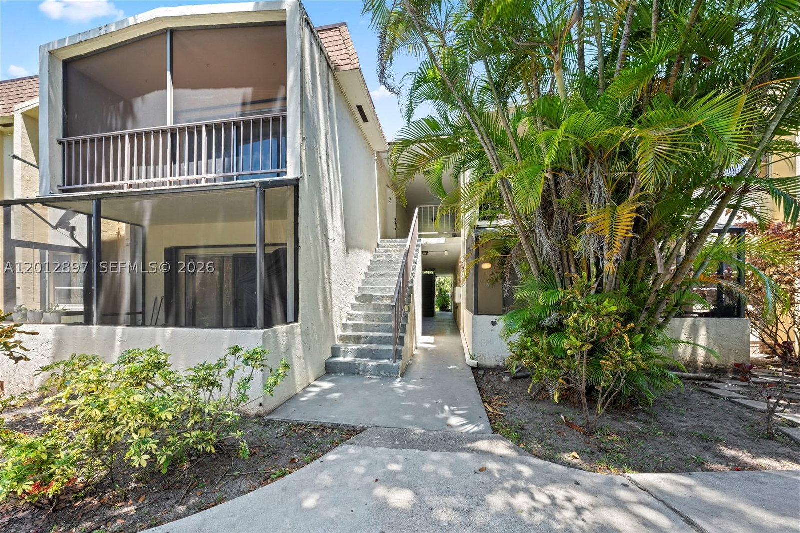 Real estate property located at 7829 Miller Dr B205, Miami-dade, Lakewood Villas Condo, Miami, FL