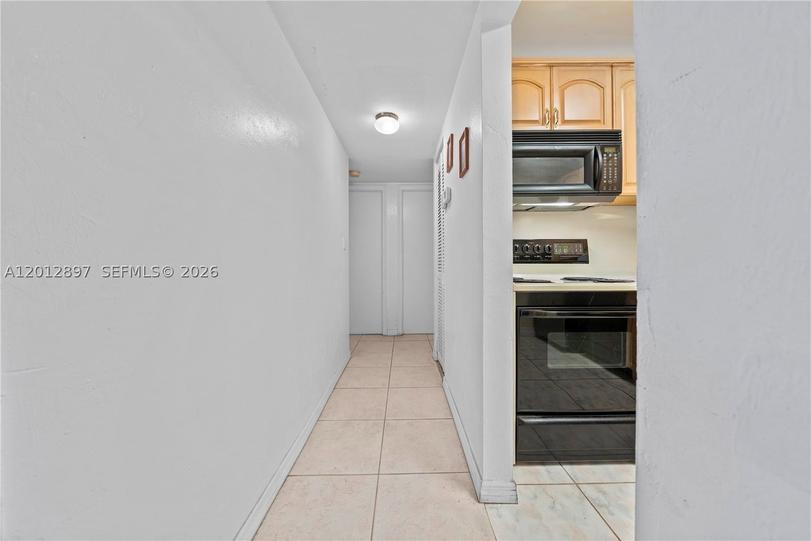 Real estate property located at 7829 Miller Dr B205, Miami-dade, Lakewood Villas Condo, Miami, FL