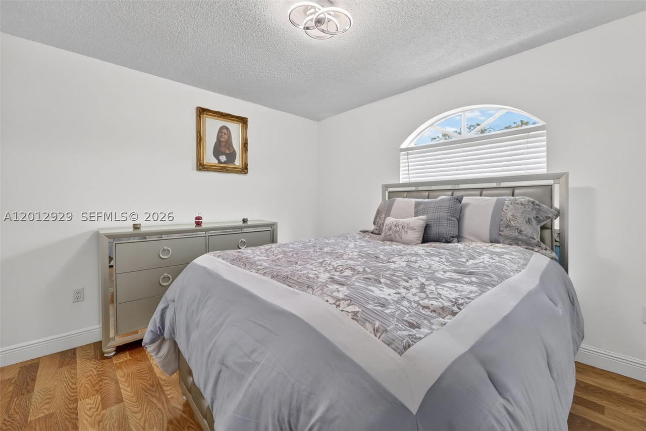 Real estate property located at 14661 168th Ter, Miami-dade, Southwind Point, Miami, FL