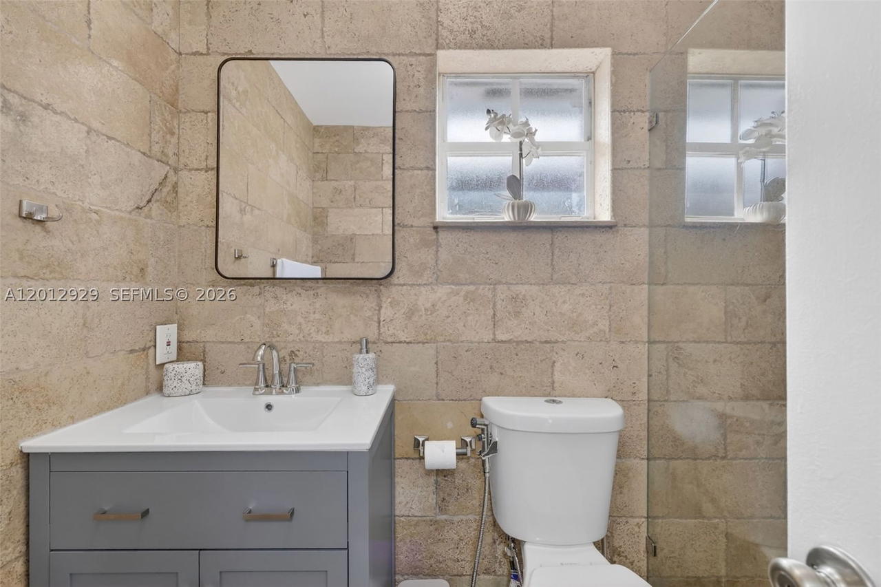 Real estate property located at 14661 168th Ter, Miami-dade, Southwind Point, Miami, FL