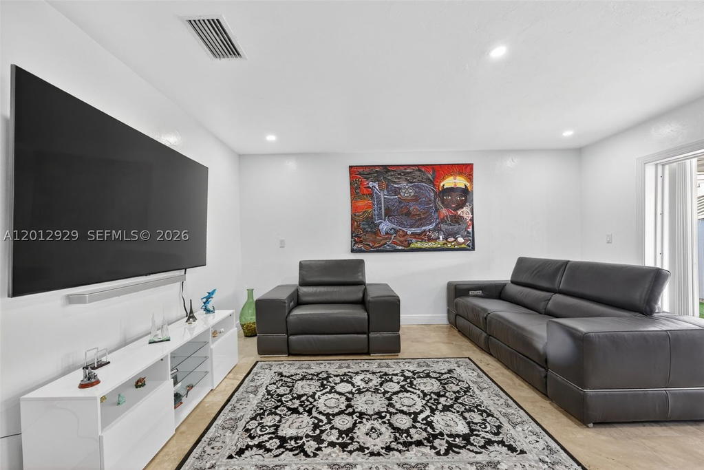 Real estate property located at 14661 168th Ter, Miami-dade, Southwind Point, Miami, FL