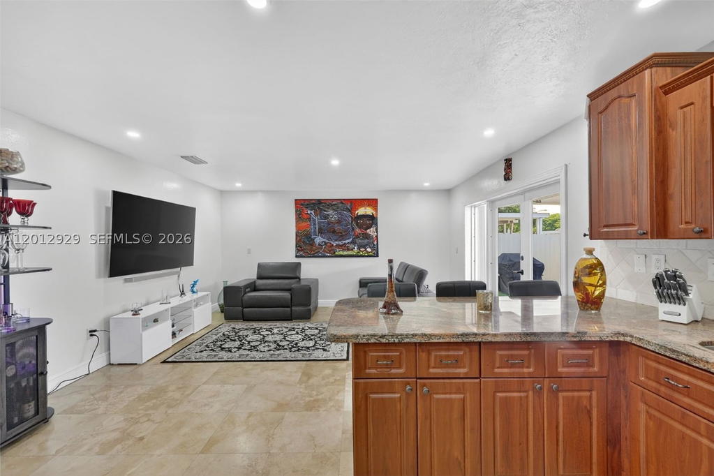 Real estate property located at 14661 168th Ter, Miami-dade, Southwind Point, Miami, FL
