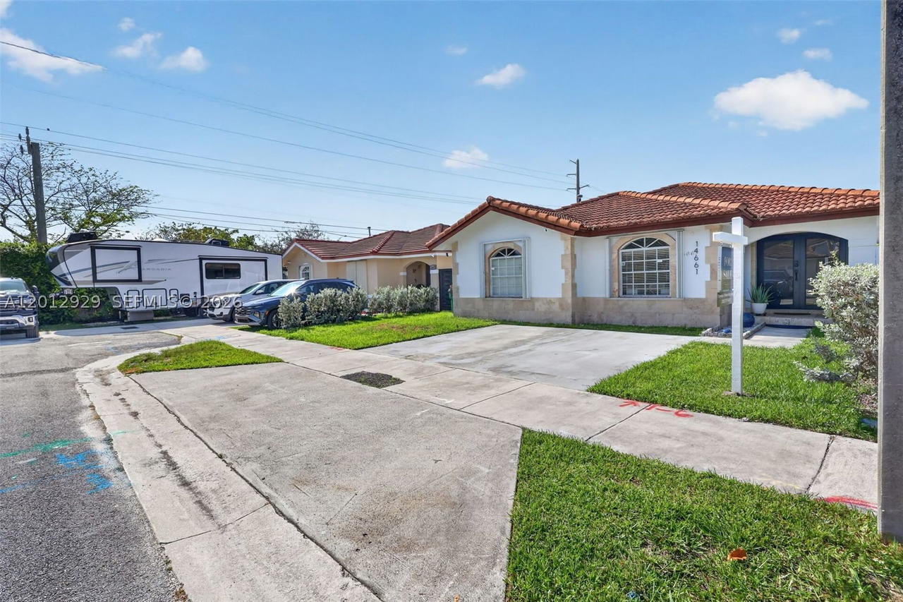 Real estate property located at 14661 168th Ter, Miami-dade, Southwind Point, Miami, FL