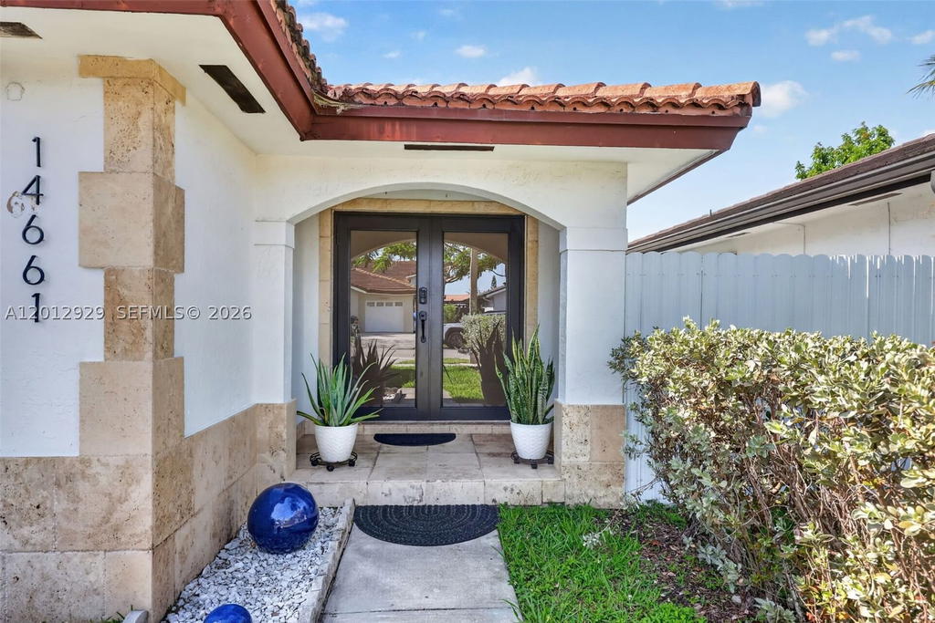 Real estate property located at 14661 168th Ter, Miami-dade, Southwind Point, Miami, FL