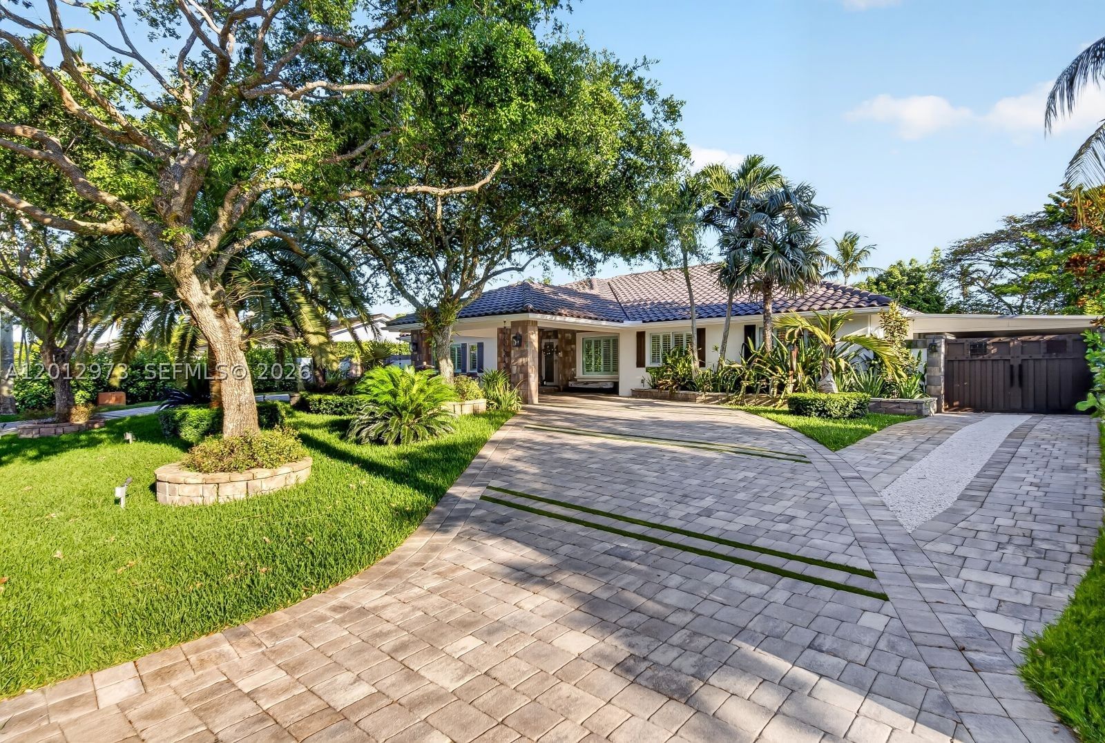 Real estate property located at 10570 56th Ter, Miami-dade, Datorre Sub, Miami, FL