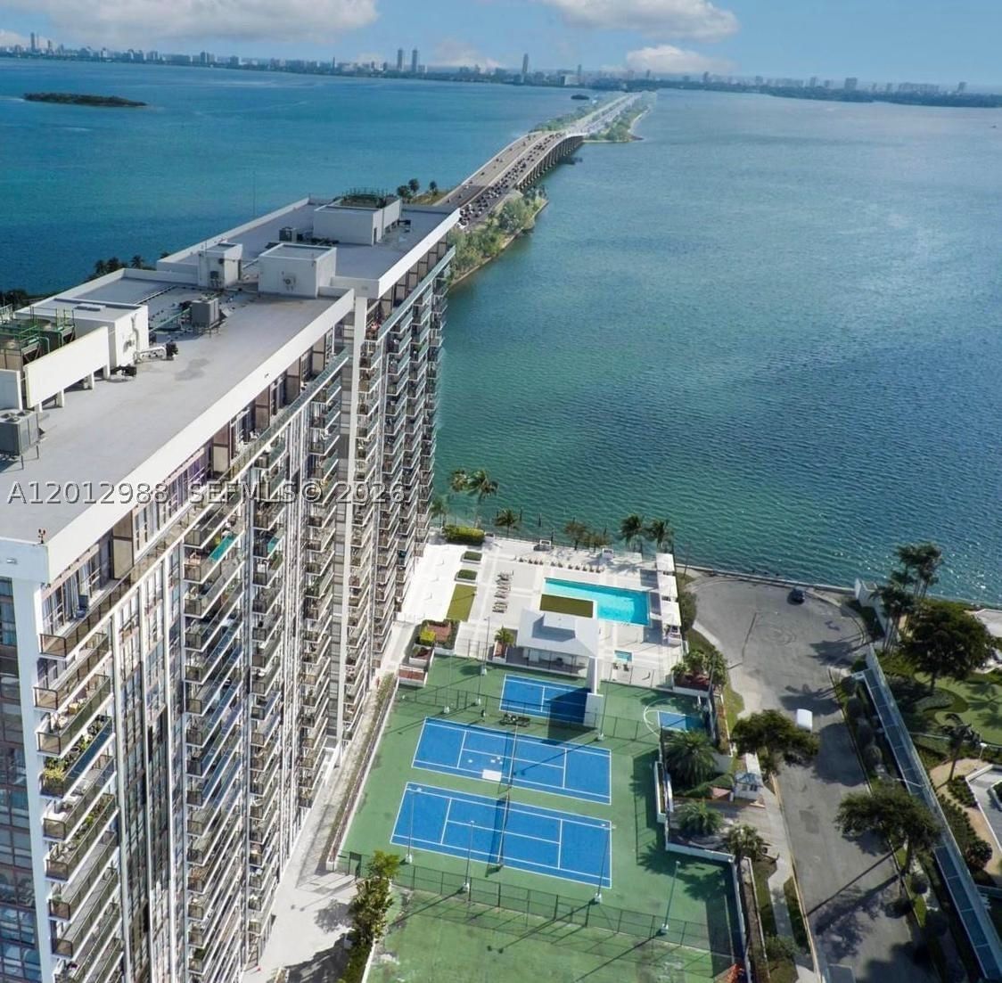 Real estate property located at 600 36th St #706, Miami-dade, Charter Club Condo, Miami, FL