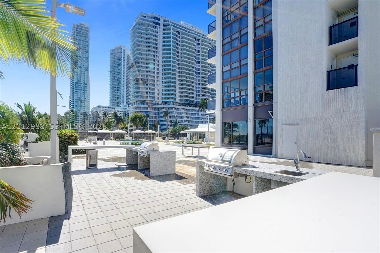 Real estate property located at 600 36th St #706, Miami-dade, Charter Club Condo, Miami, FL