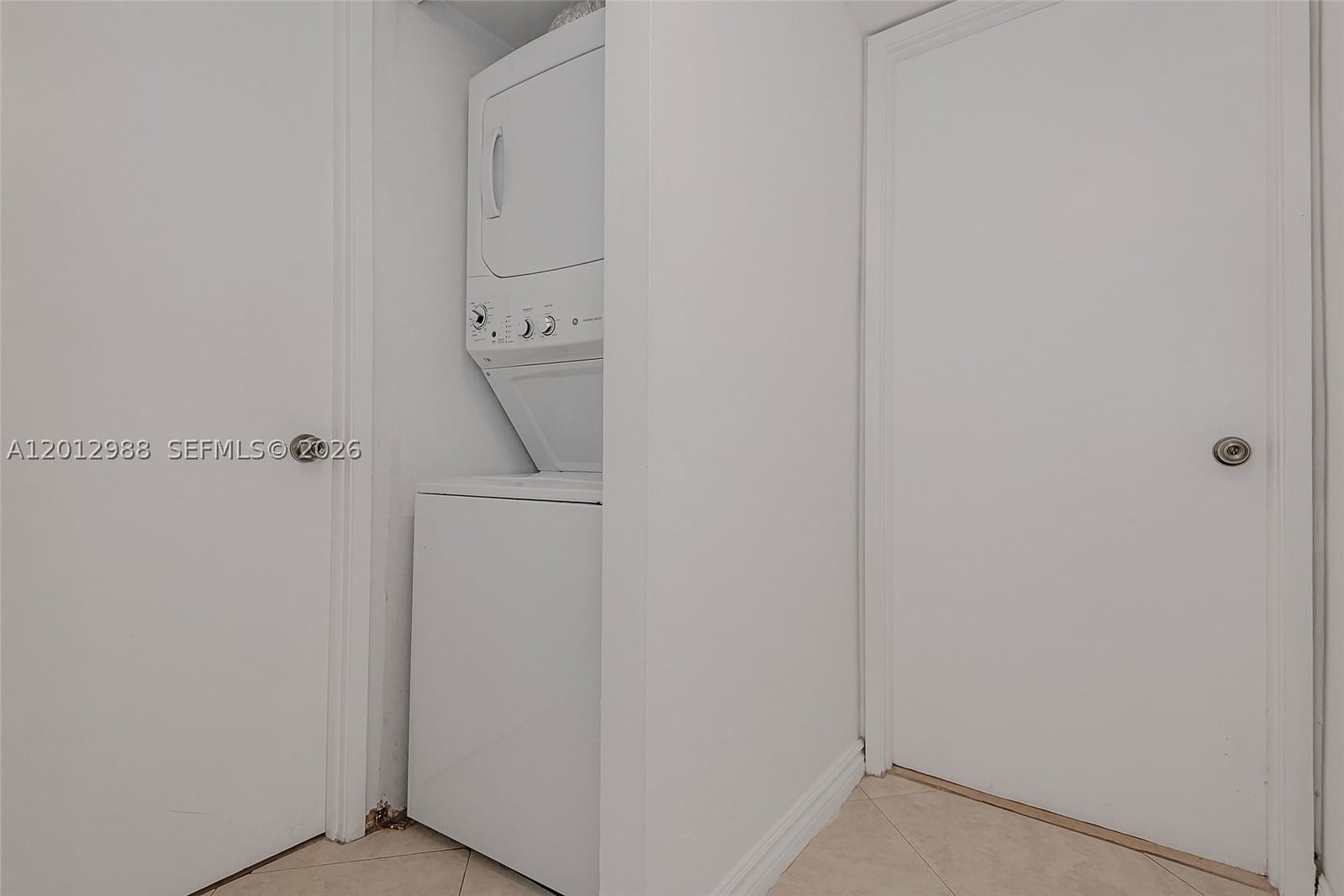 Real estate property located at 600 36th St #706, Miami-dade, Charter Club Condo, Miami, FL