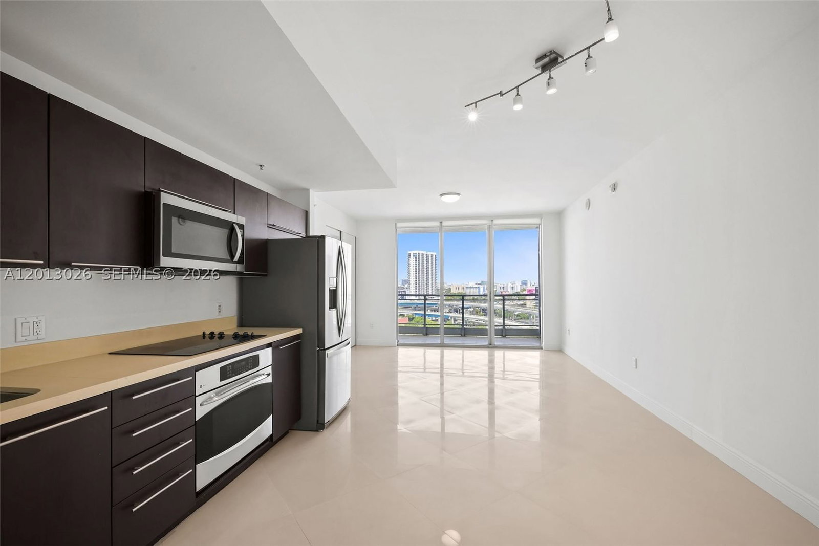 Real estate property located at 90 3rd St #1608, Miami-dade, Ivy Condo, Miami, FL