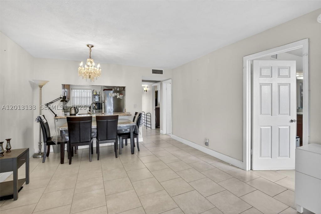 Real estate property located at 9330 Lagoon Pl #307, Broward, Poinciana 12 Pine Island, Davie, FL