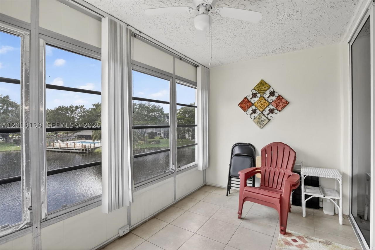 Real estate property located at 9330 Lagoon Pl #307, Broward, Poinciana 12 Pine Island, Davie, FL