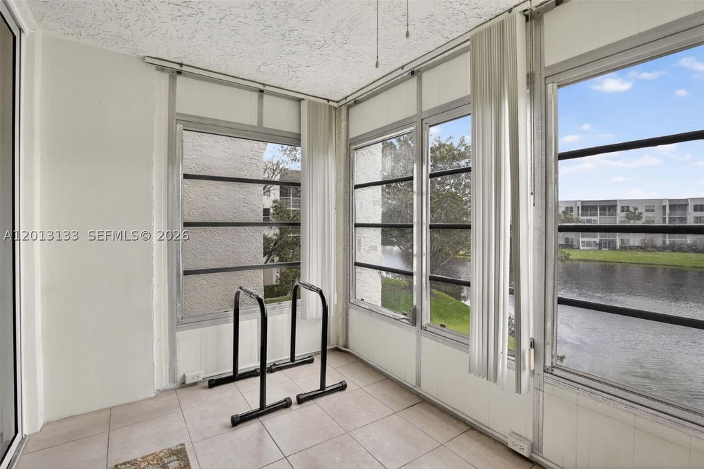 Real estate property located at 9330 Lagoon Pl #307, Broward, Poinciana 12 Pine Island, Davie, FL