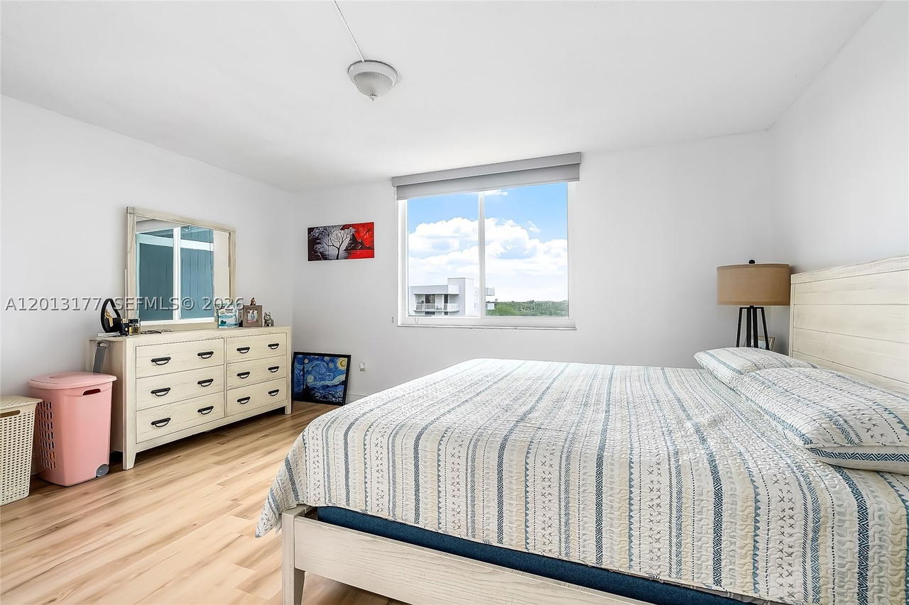 Real estate property located at 919 Hillcrest Dr #607, Broward, Hillcrest East 20, Hollywood, FL
