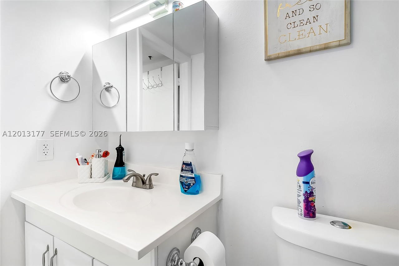 Real estate property located at 919 Hillcrest Dr #607, Broward, Hillcrest East 20, Hollywood, FL