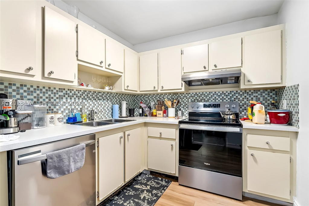 Real estate property located at 919 Hillcrest Dr #607, Broward, Hillcrest East 20, Hollywood, FL