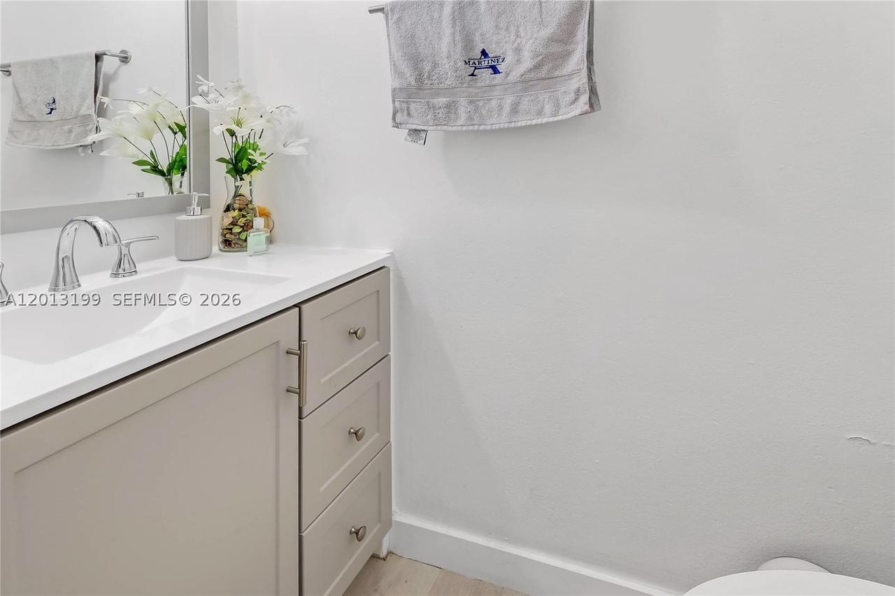 Real estate property located at , Broward, Westview Condominium No O, Pembroke Pines, FL