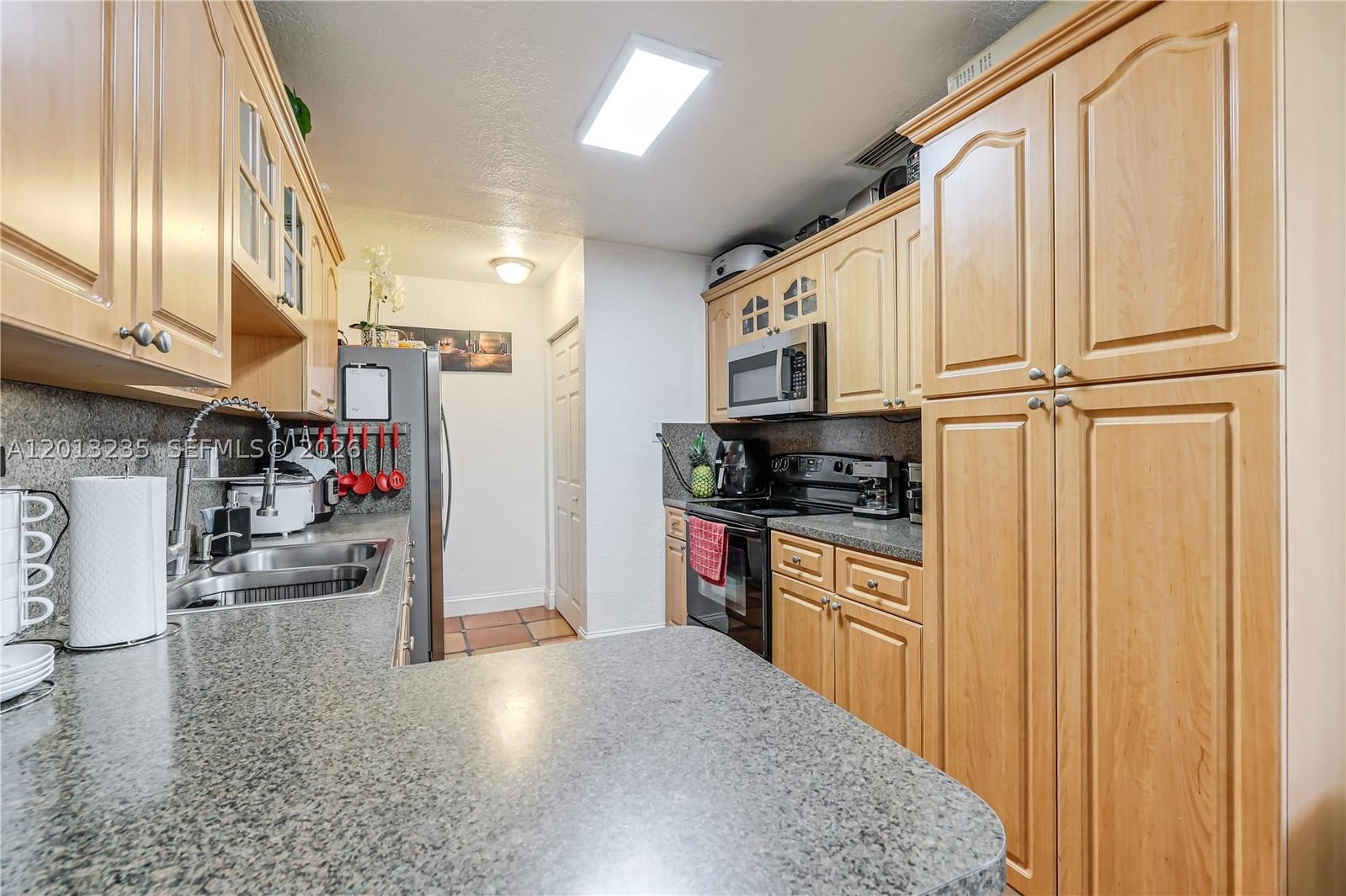Real estate property located at 11600 181st Ter, Miami-dade, South Miami Hgts Addn C, Miami, FL
