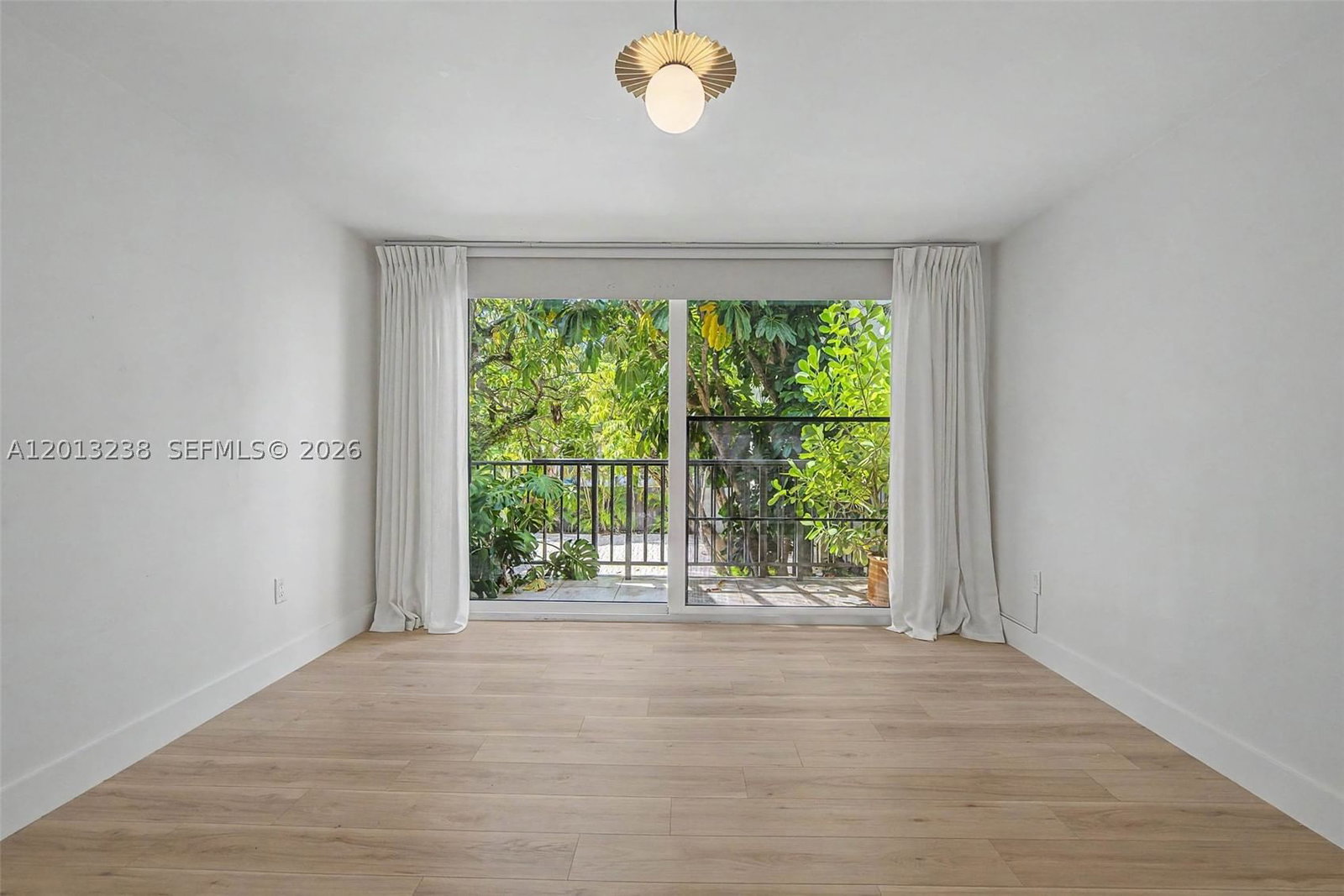 Real estate property located at 2984 Mary St, Miami-dade, Gemini Ii, Miami, FL
