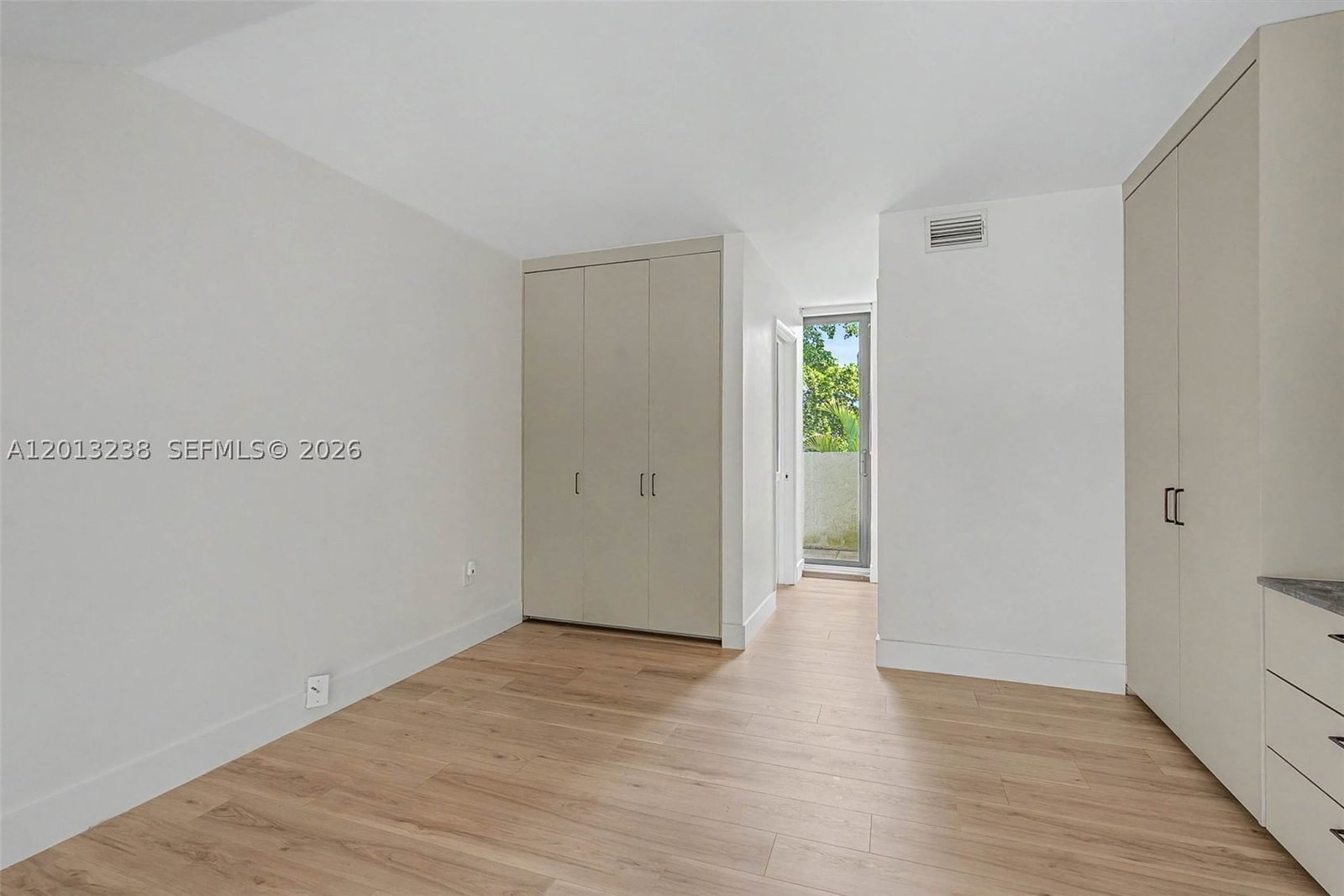 Real estate property located at 2984 Mary St, Miami-dade, Gemini Ii, Miami, FL