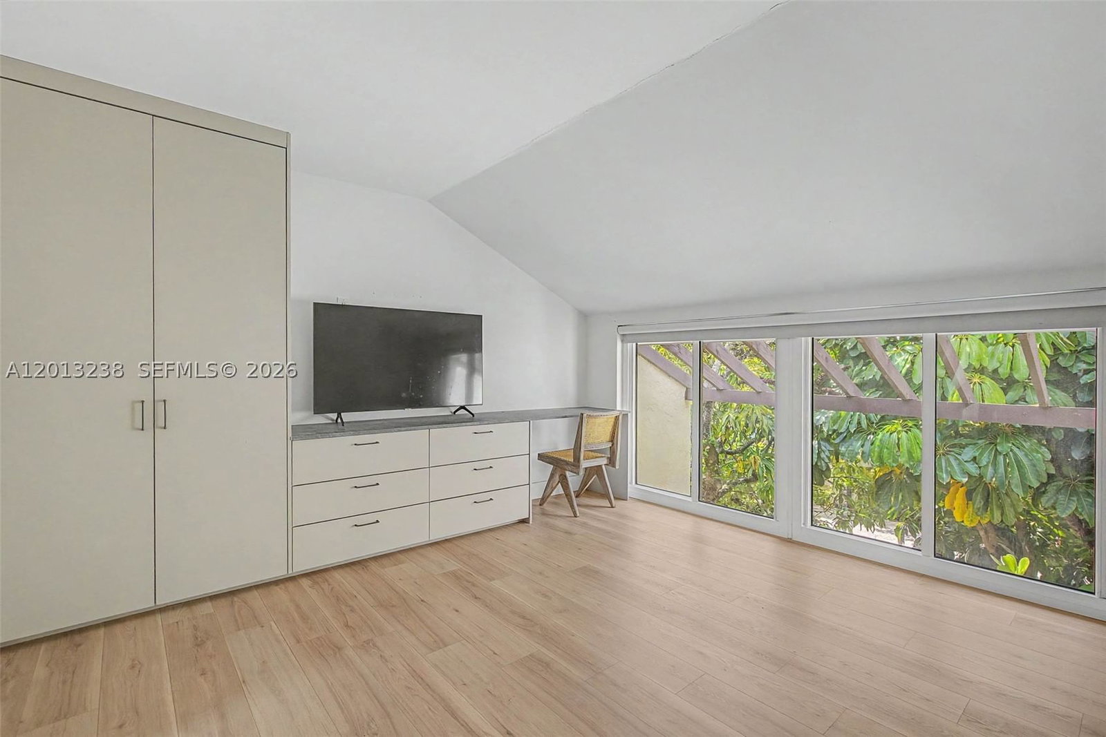 Real estate property located at 2984 Mary St, Miami-dade, Gemini Ii, Miami, FL