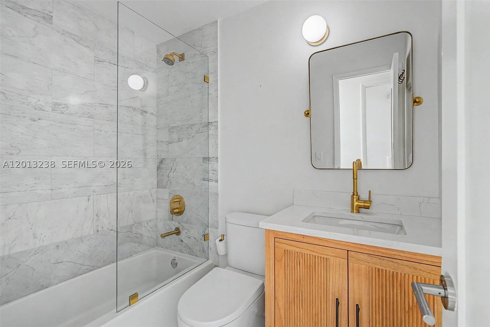 Real estate property located at 2984 Mary St, Miami-dade, Gemini Ii, Miami, FL