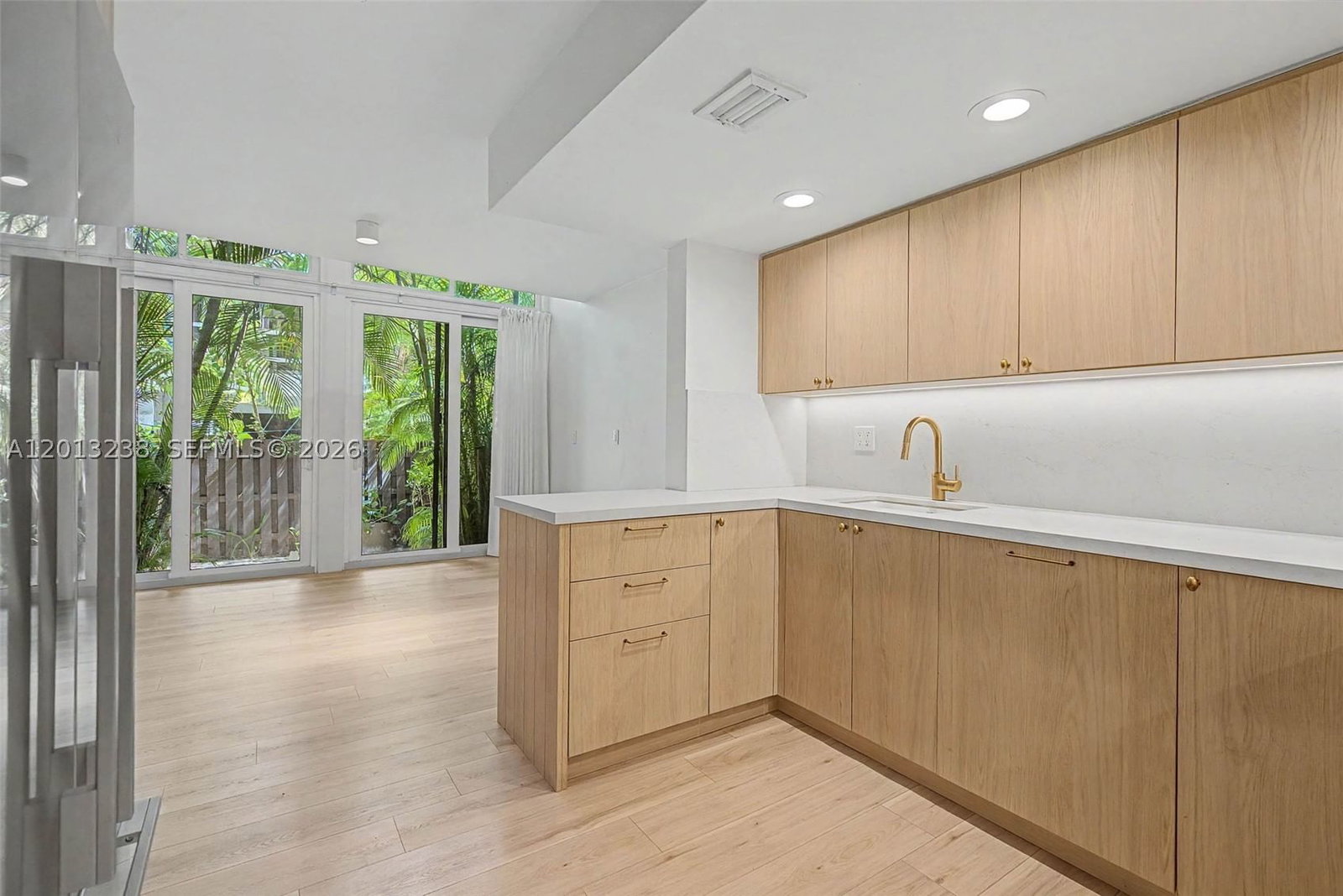 Real estate property located at 2984 Mary St, Miami-dade, Gemini Ii, Miami, FL