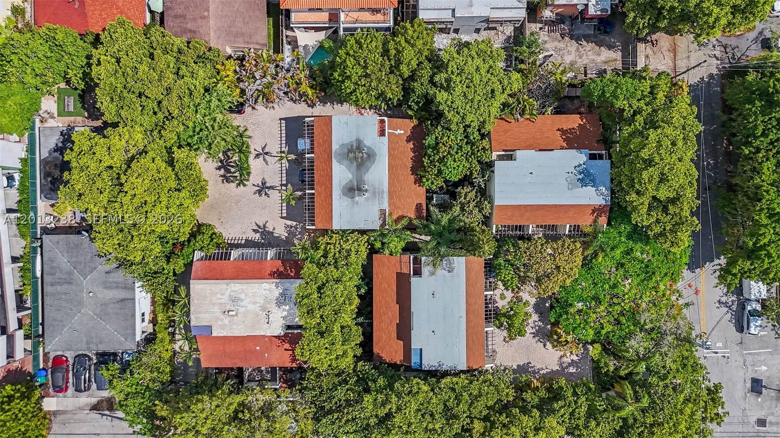 Real estate property located at 2984 Mary St, Miami-dade, Gemini Ii, Miami, FL