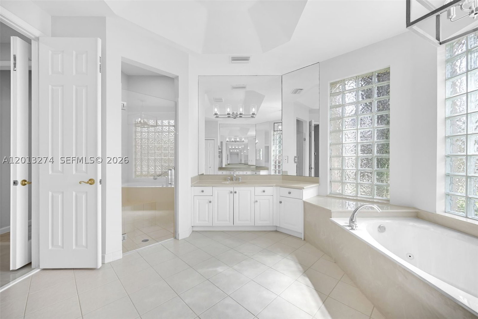 Real estate property located at 2553 Jardin Manor, Broward, Sector 7 - Parcels J-2 &, Weston, FL