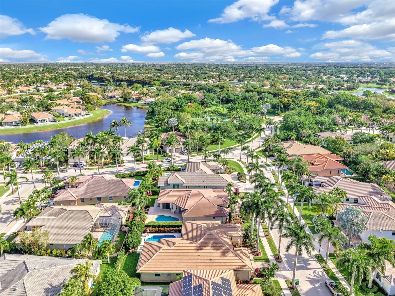 Real estate property located at 2553 Jardin Manor, Broward, Sector 7 - Parcels J-2 &, Weston, FL