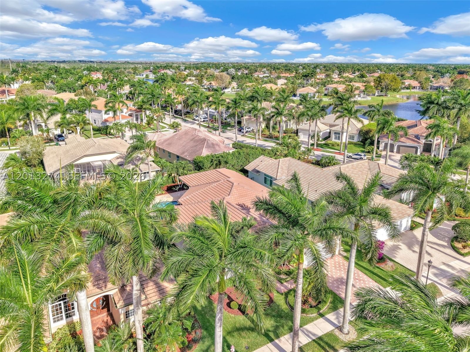 Real estate property located at 2553 Jardin Manor, Broward, Sector 7 - Parcels J-2 &, Weston, FL