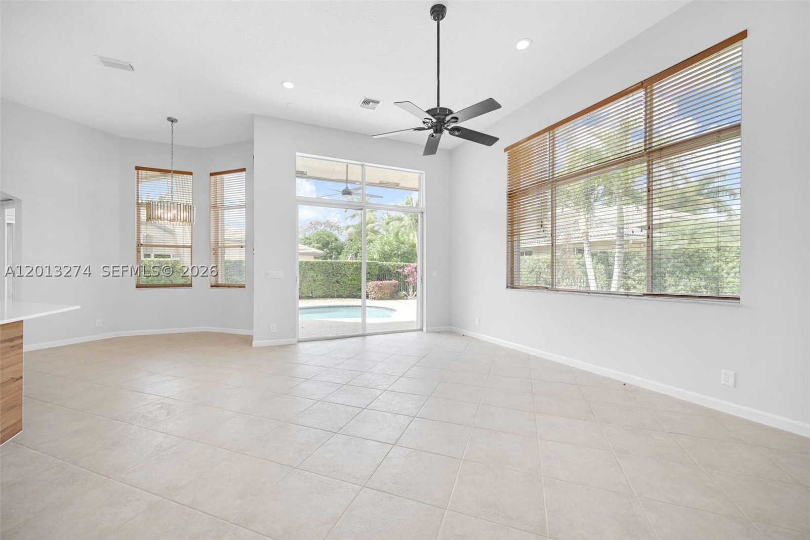 Real estate property located at 2553 Jardin Manor, Broward, Sector 7 - Parcels J-2 &, Weston, FL