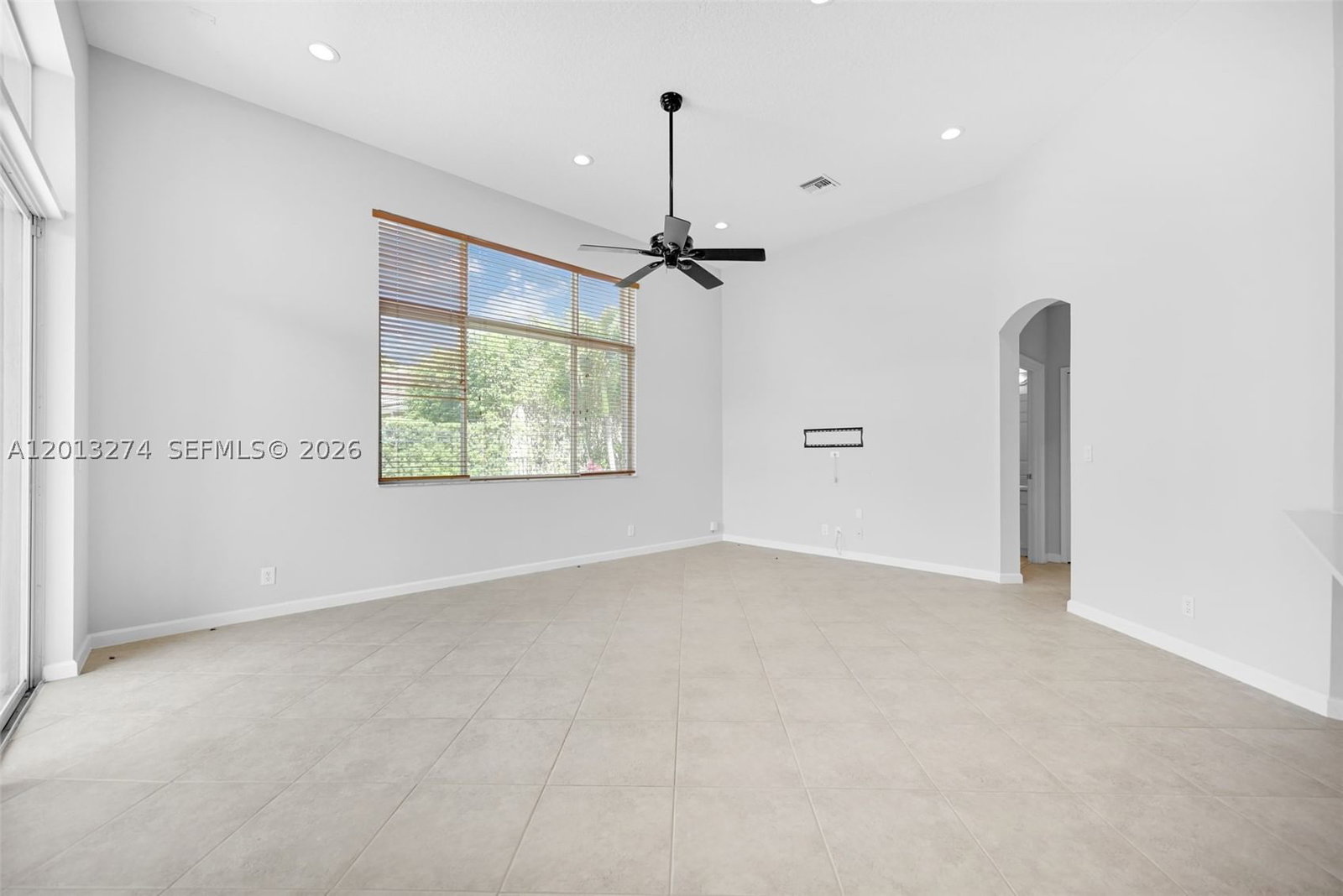 Real estate property located at 2553 Jardin Manor, Broward, Sector 7 - Parcels J-2 &, Weston, FL