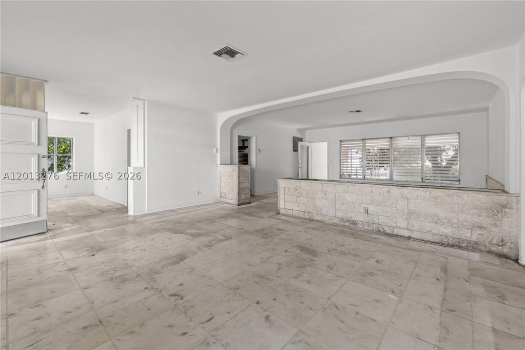 Real estate property located at 427 Grand Concourse, Miami-dade, Miami Shores Sec 4 Amd Pl, Miami Shores, FL