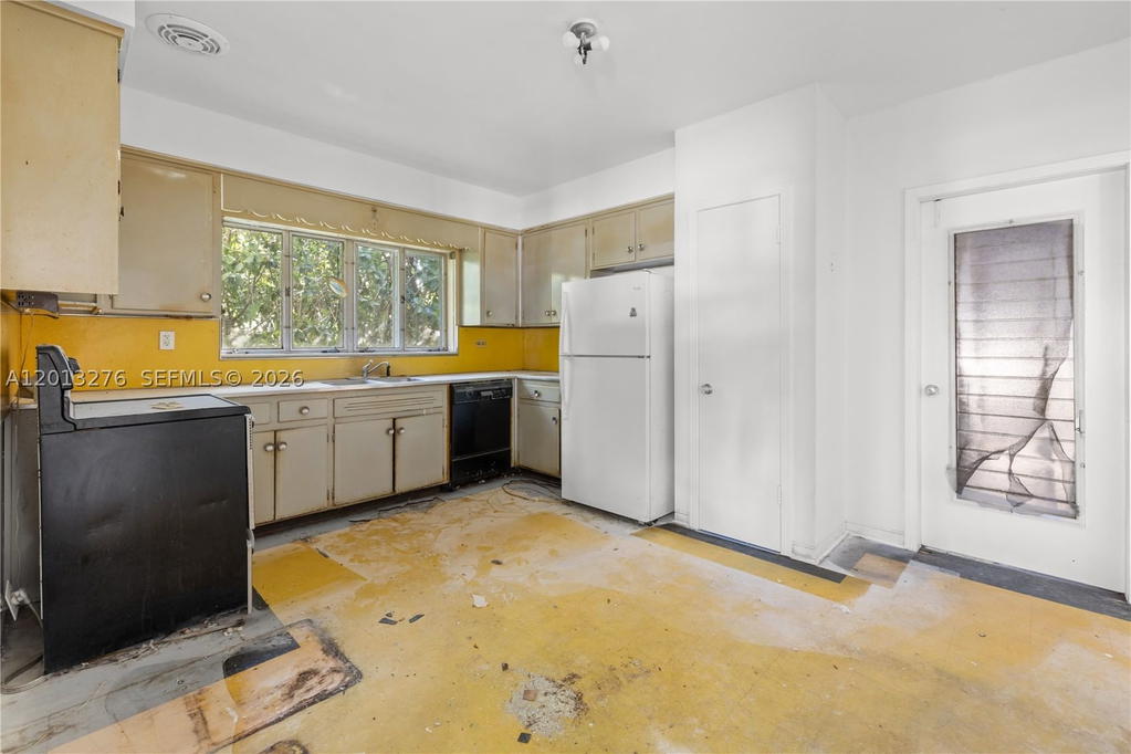 Real estate property located at 427 Grand Concourse, Miami-dade, Miami Shores Sec 4 Amd Pl, Miami Shores, FL