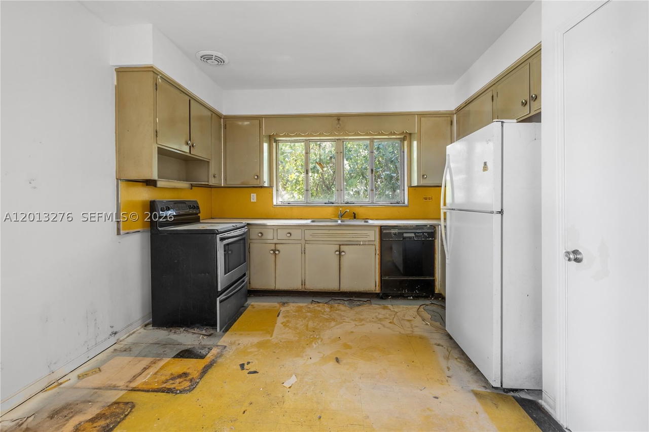 Real estate property located at 427 Grand Concourse, Miami-dade, Miami Shores Sec 4 Amd Pl, Miami Shores, FL