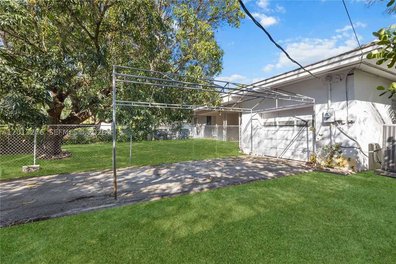 Real estate property located at 427 Grand Concourse, Miami-dade, Miami Shores Sec 4 Amd Pl, Miami Shores, FL
