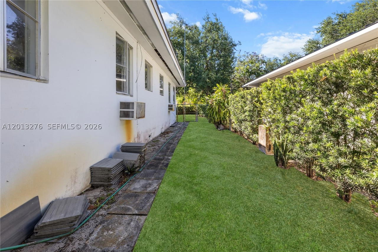 Real estate property located at 427 Grand Concourse, Miami-dade, Miami Shores Sec 4 Amd Pl, Miami Shores, FL