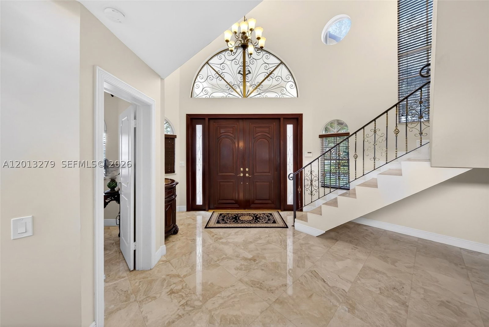 Real estate property located at 8560 164th St, Miami-dade, Royal Lakes 1st Addn, Miami Lakes, FL