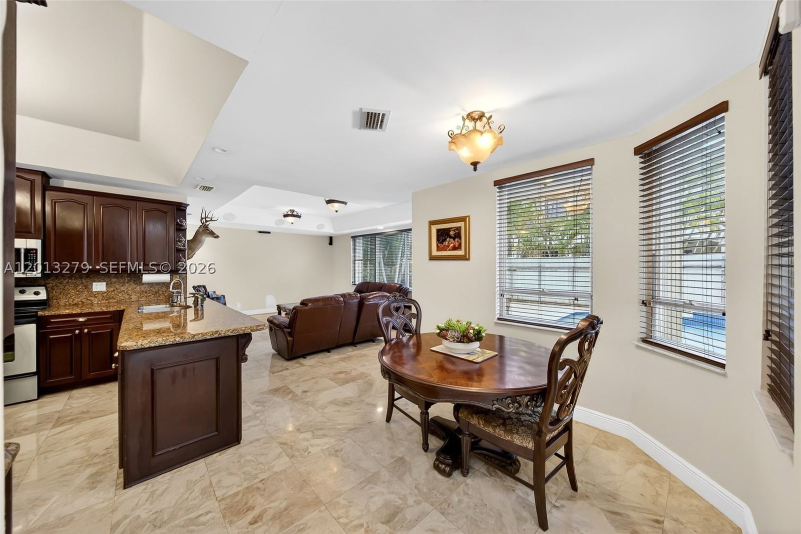 Real estate property located at 8560 164th St, Miami-dade, Royal Lakes 1st Addn, Miami Lakes, FL