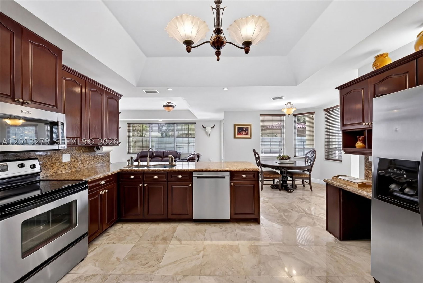 Real estate property located at 8560 164th St, Miami-dade, Royal Lakes 1st Addn, Miami Lakes, FL