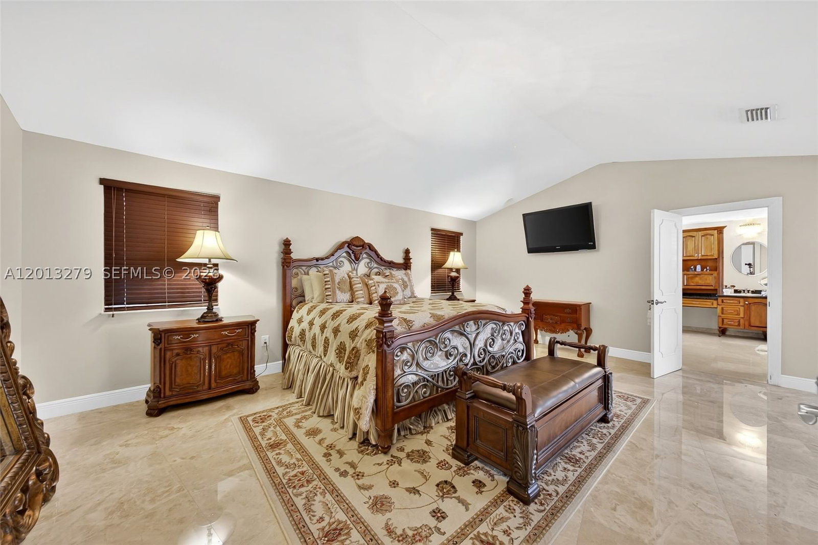 Real estate property located at 8560 164th St, Miami-dade, Royal Lakes 1st Addn, Miami Lakes, FL